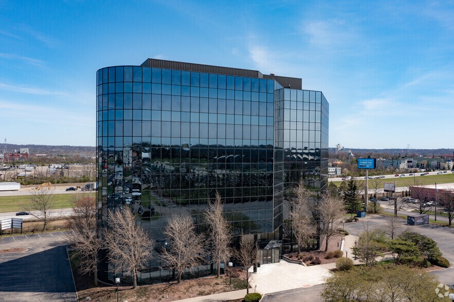 More Photos Of 11260 Chester Rd, Cincinnati Office For Lease