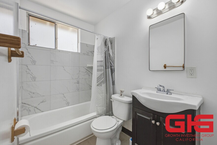More Photos Of 63 S Daisy Ave, Pasadena Apartments For Sale