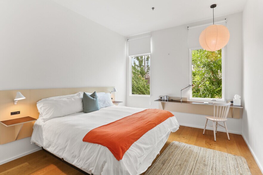 More Photos Of 1476 Magazine St, New Orleans Hotel For Sale