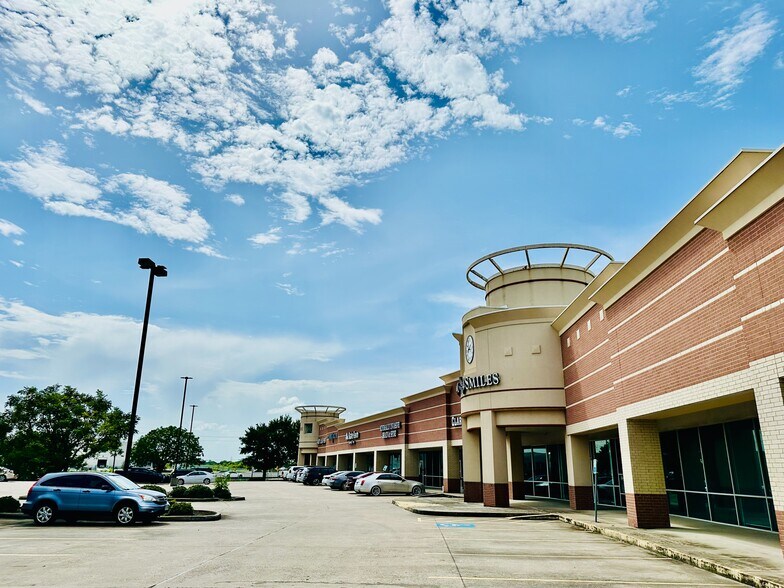 More Photos Of 7601 W Sam Houston S, Houston Storefront For Sale