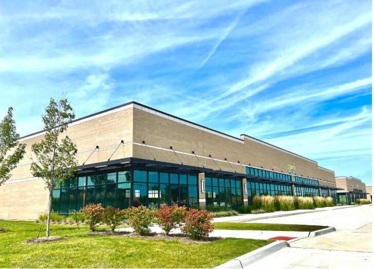 More Photos Of 40421-40477 Mound Rd, Sterling Heights Unknown For Lease