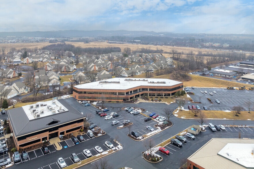 More Photos Of 999 Berkshire Blvd, Wyomissing Office For Lease