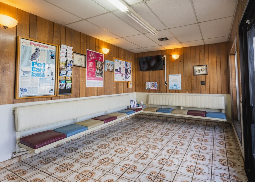 More Photos Of 11149 Garvey Ave, South El Monte Veterinarian Kennel For Sale