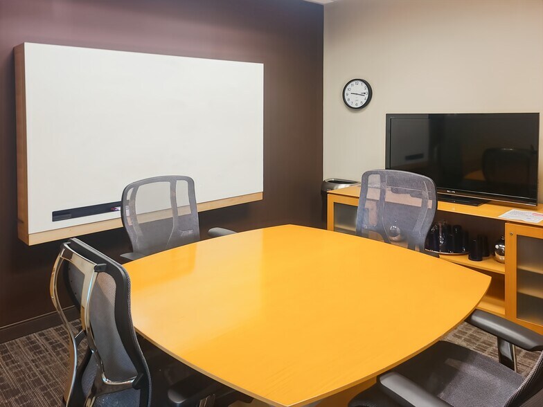 More Photos Of 22722 29th Dr SE, Bothell Coworking Space