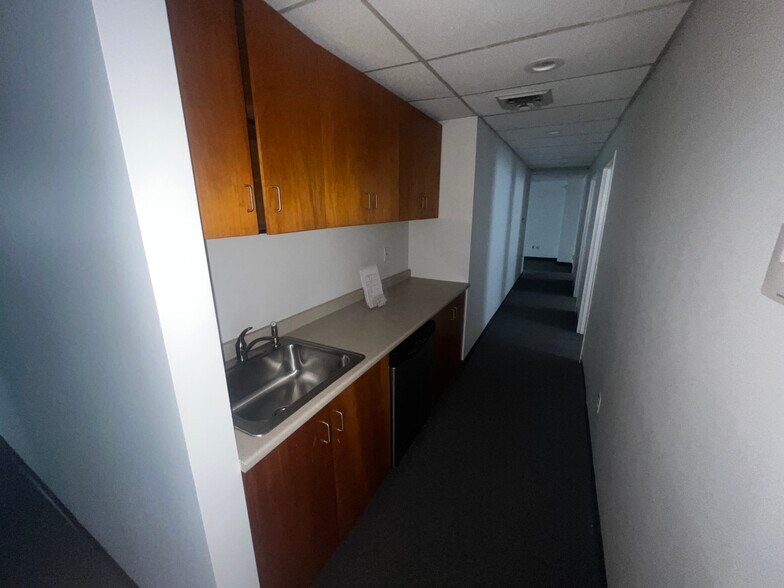 More Photos Of 30 Boston Post Rd, Wayland Office For Lease