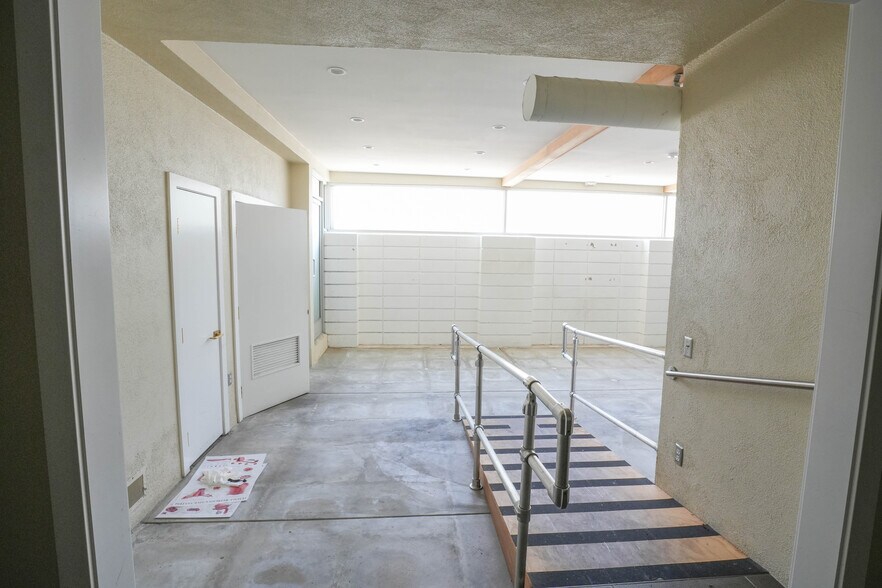 More Photos Of 3490 Linden Ave, Long Beach Medical For Sale