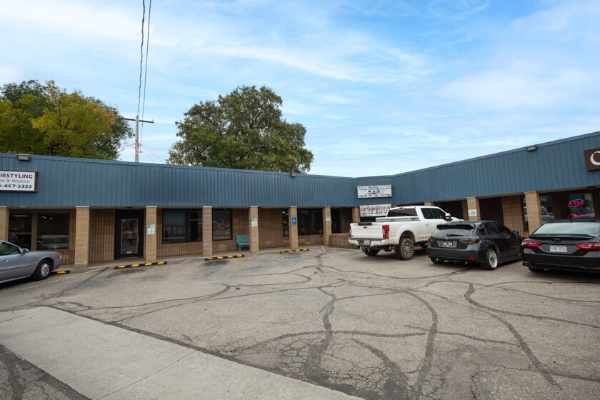 More Photos Of 1710 W Eisenhower Blvd, Loveland Storefront Retail Office For Lease