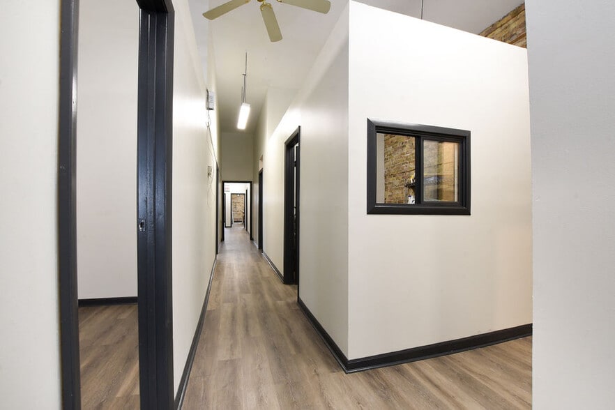 More Photos Of 3501 W Armitage Ave, Chicago Apartments For Lease