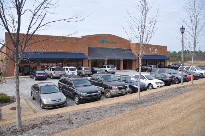 More Photos Of 1667 Shug Jordan Pky, Auburn Flex For Lease