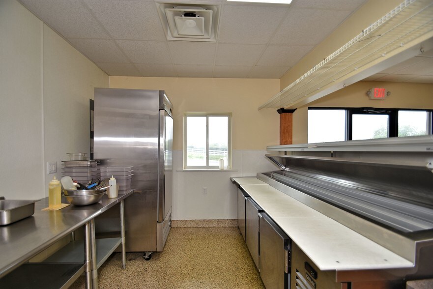 More Photos Of 397 Swamp Pike, Schwenksville Restaurant For Sale