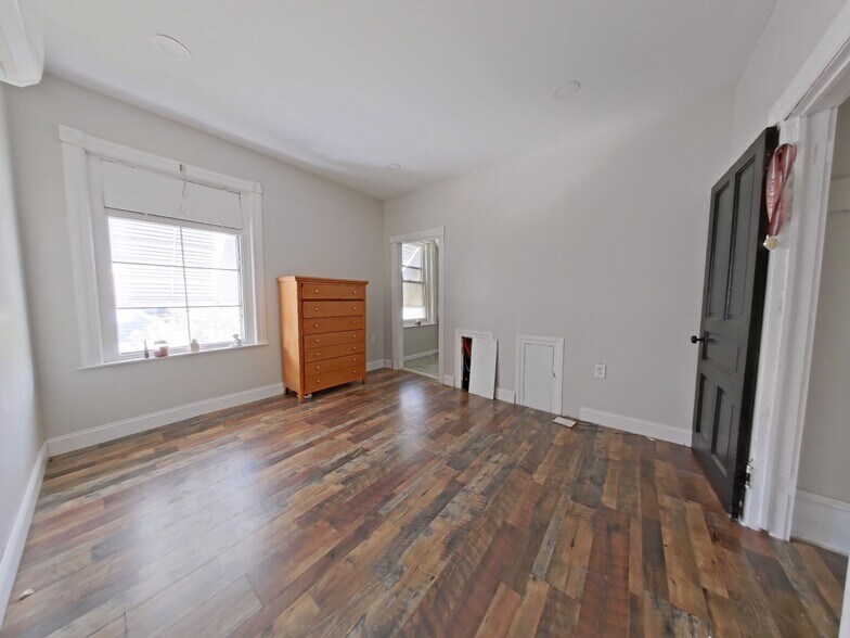 More Photos Of 5331 Wayne Ave, Philadelphia Apartments For Sale