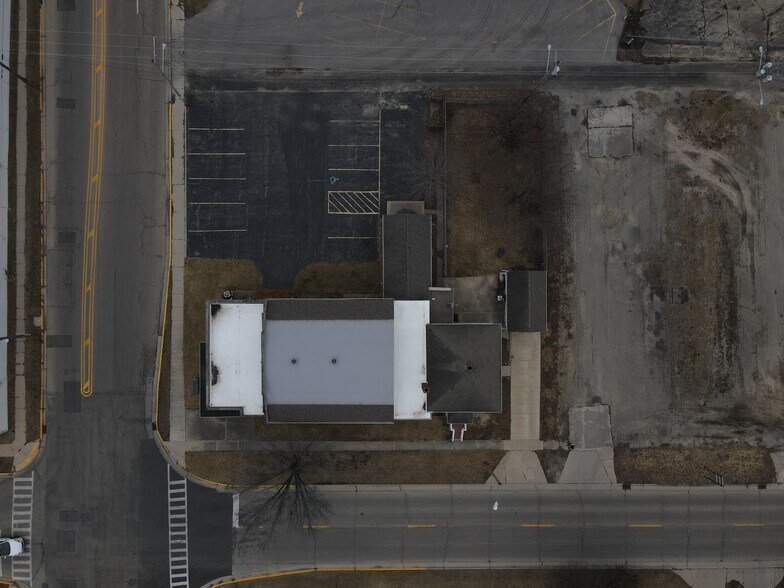 More Photos Of 109 S Washington St, Rochelle Religious Facility For Sale