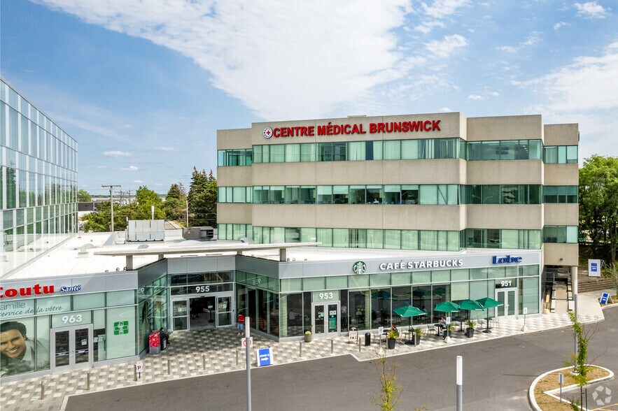 More Photos Of 953-981 Boul Saint-Jean, Pointe-claire Medical For Sale