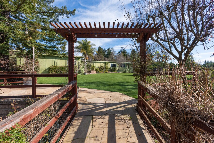 More Photos Of 5186 Gravenstein Hwy S, Sebastopol Restaurant For Sale