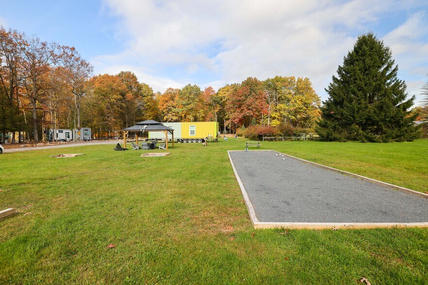 More Photos Of 2624 State Route 534, Albrightsville Hotel For Sale