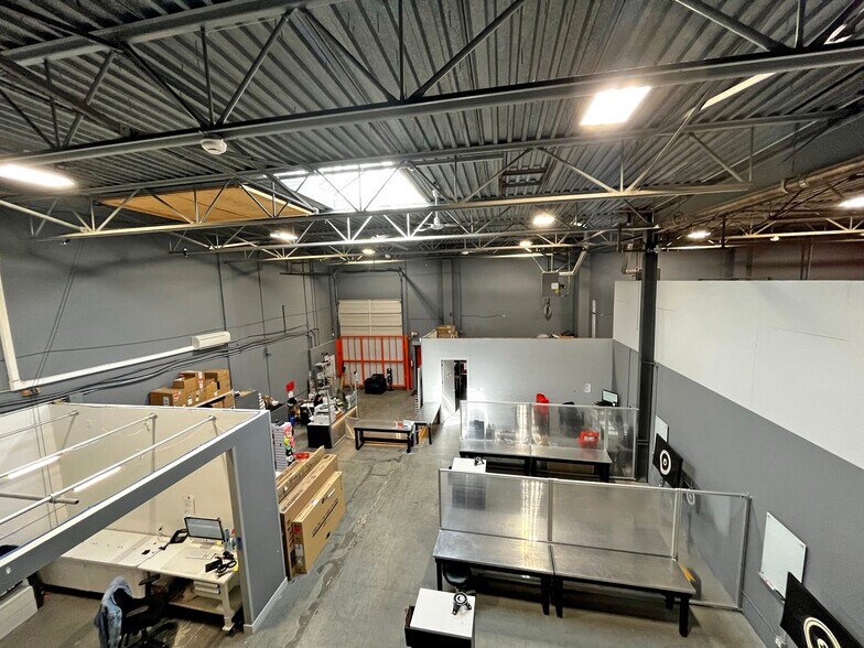 More Photos Of 1457-1469 Venables St, Vancouver Showroom For Lease