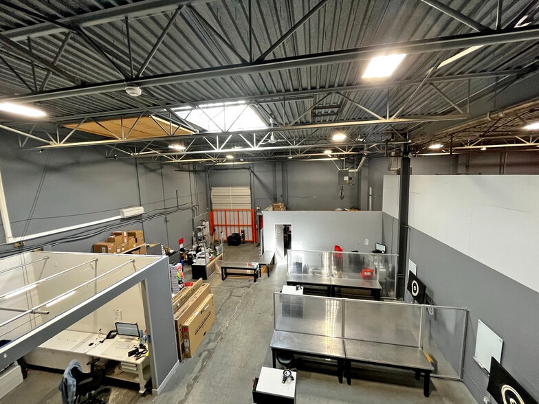 More Photos Of 1457-1469 Venables St, Vancouver Showroom For Lease