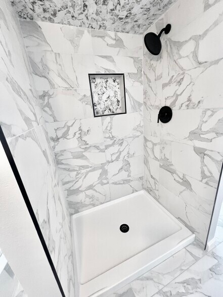 More Photos Of 741 E 9th St, Houston Office Residential For Lease