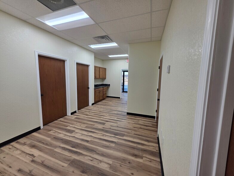 More Photos Of 5300 S Zero St, Fort Smith Storefront Retail Office For Sale