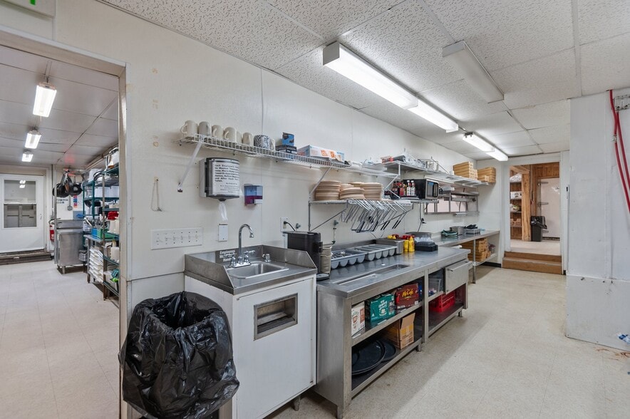 More Photos Of 226 Pamlico St, Belhaven Restaurant For Sale