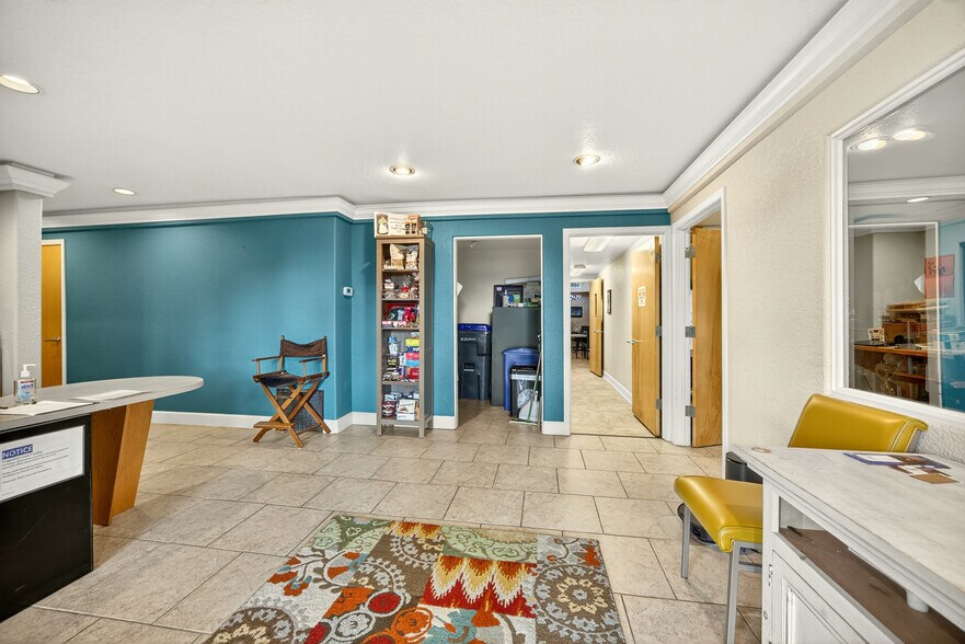 More Photos Of 3100 Merriman Rd, Medford Light Distribution For Sale