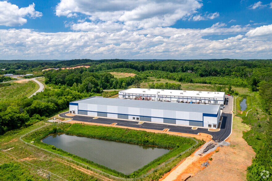 More Photos Of 1033 Cass White Rd NE, Cartersville Distribution For Lease