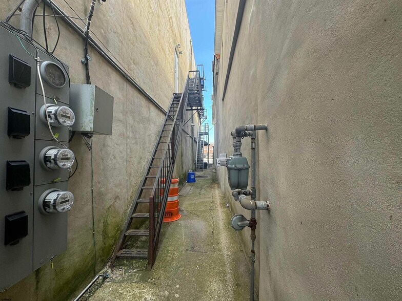 More Photos Of 3201 Atlantic Ave, Atlantic City Apartments For Sale