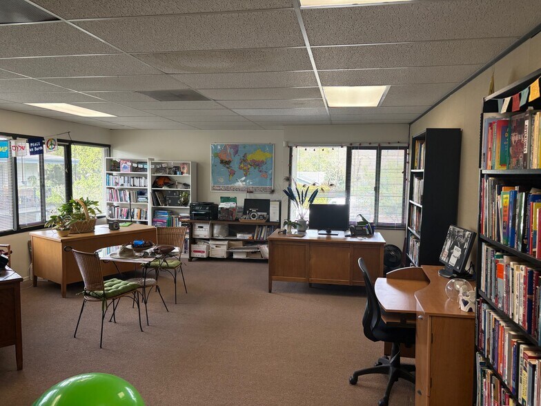 More Photos Of 402 W Ojai Ave, Ojai Office For Sale