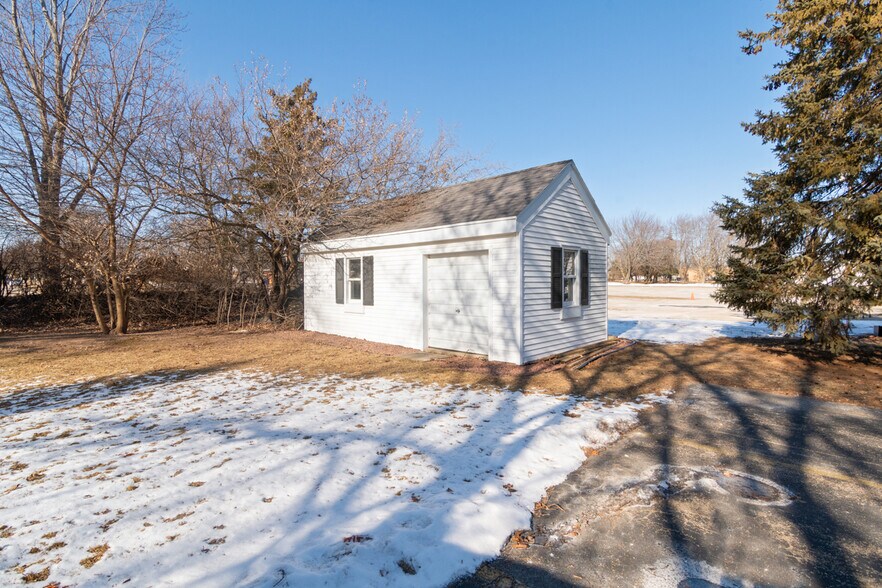 More Photos Of 2415 N Richmond St, Appleton Freestanding For Sale