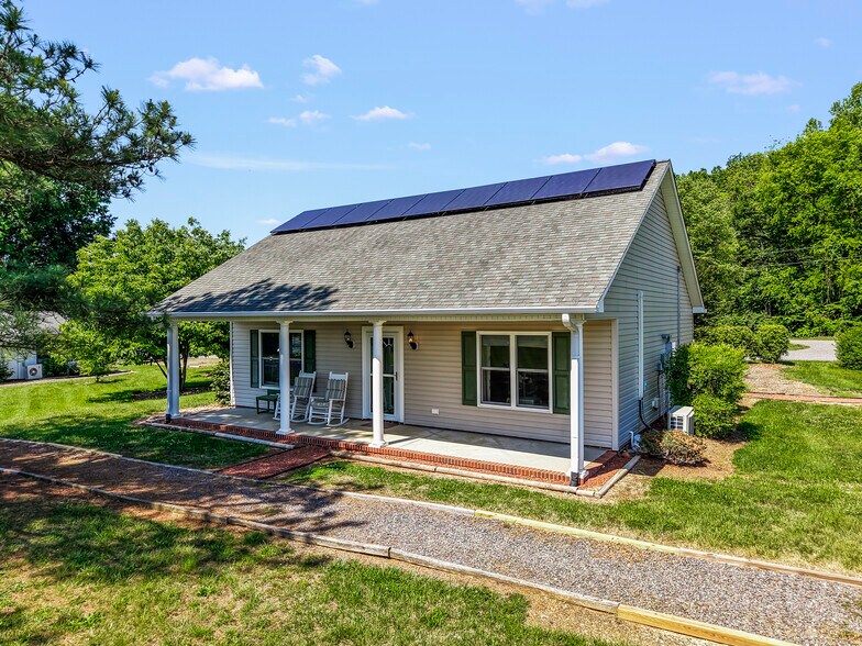 More Photos Of 249 Gilbert Rd, Mocksville Specialty For Sale