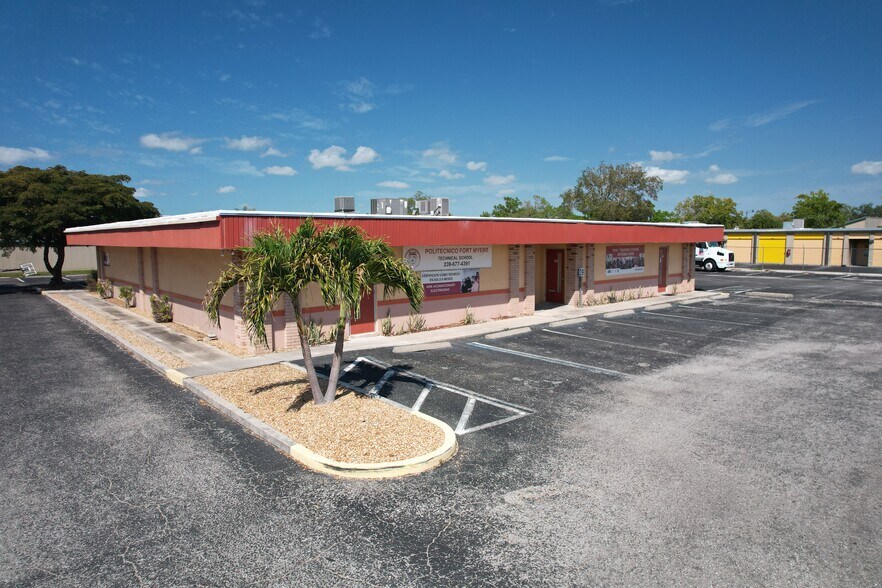 More Photos Of , Fort Myers Office For Sale