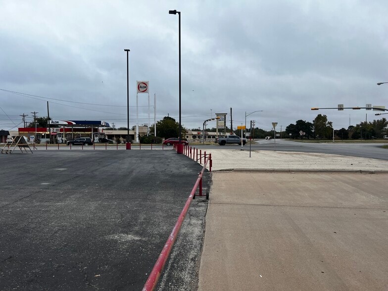 More Photos Of 4850 S 14th St, Abilene General Retail For Sale