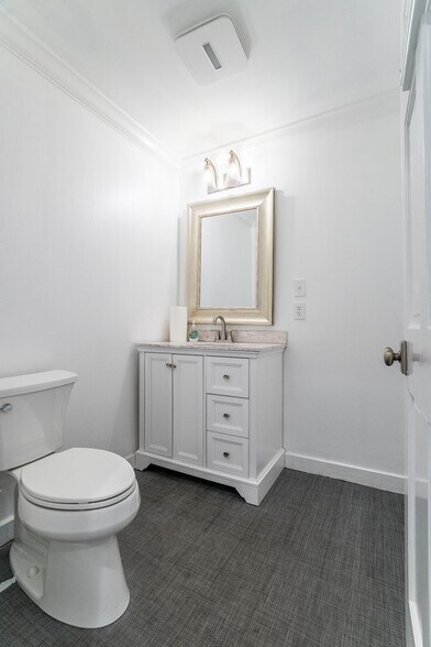 More Photos Of 1803 Abutment Rd, Dalton Warehouse For Sale