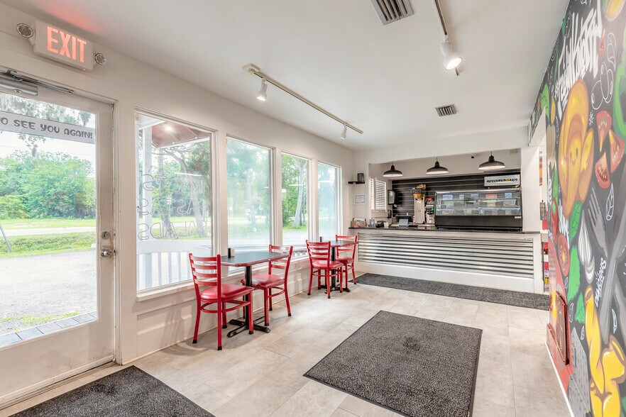 More Photos Of 1001 Canal St, New Smyrna Beach Freestanding For Sale