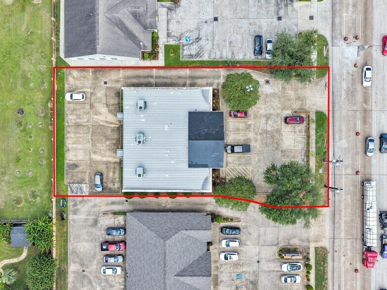 More Photos Of 6429 Fairmont Pky, Pasadena Office For Sale