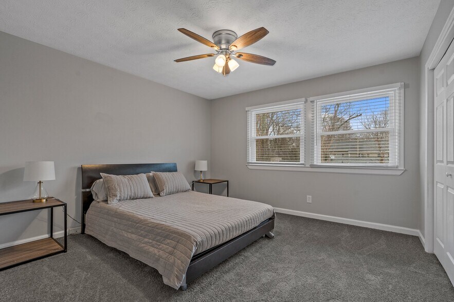 More Photos Of 1749 Hawthorne Ave, College Park Apartments For Sale