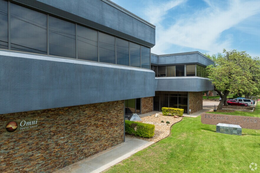 More Photos Of 11130 Jollyville Rd, Austin Office For Lease