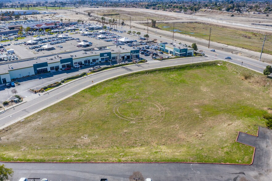 More Photos Of Orange Show Rd & 215 Fwy, San Bernardino Land For Sale