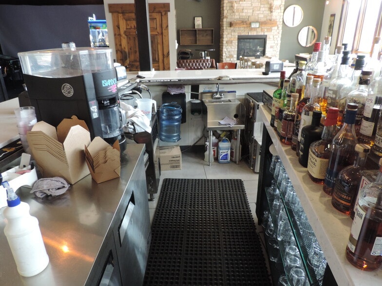 More Photos Of 409 E Main St, Frisco Storefront For Lease