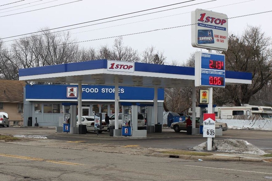 More Photos Of 3910 Fenton Rd, Flint Convenience Store For Sale