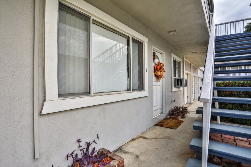 More Photos Of 310 W Mountain View Ave, Glendora Apartments For Sale