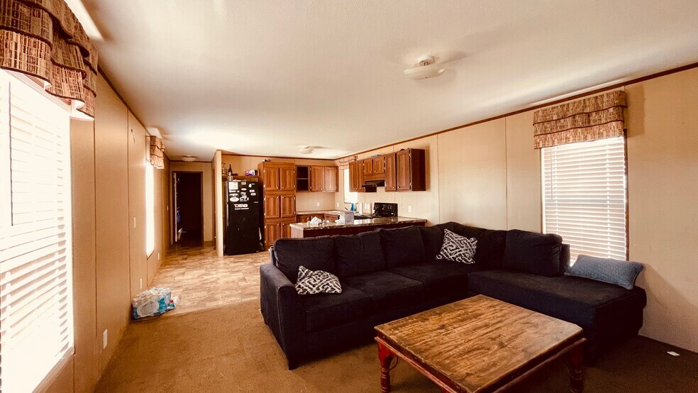 More Photos Of 5550, Odessa Warehouse For Sale