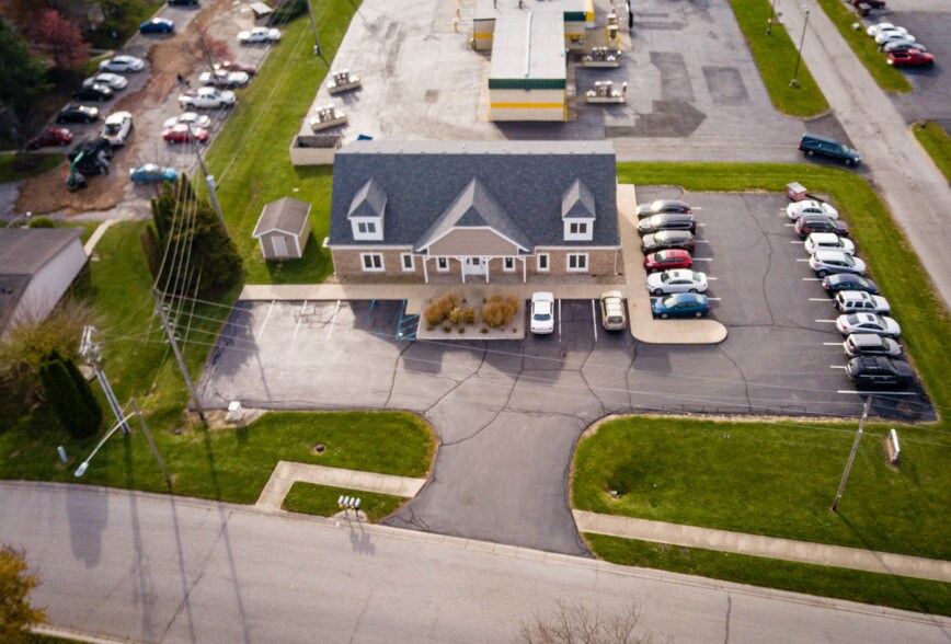 More Photos Of 125 Lakeshore Dr, Lebanon Office Residential For Lease