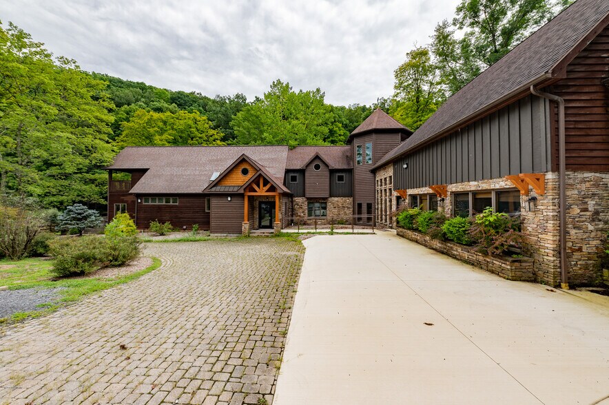 More Photos Of 3313 Four H Camp Rd, Morgantown Specialty For Sale