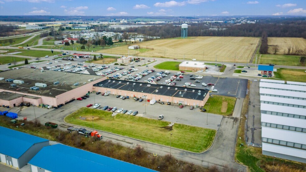 More Photos Of 620 E Main St, Hebron General Retail For Sale