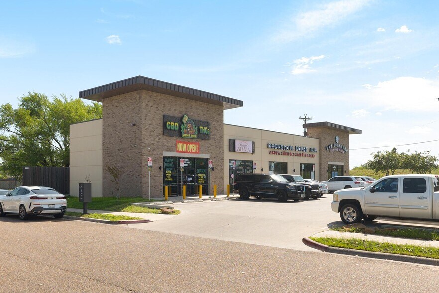 More Photos Of 1400 W Griffin Pky, Mission General Retail For Sale