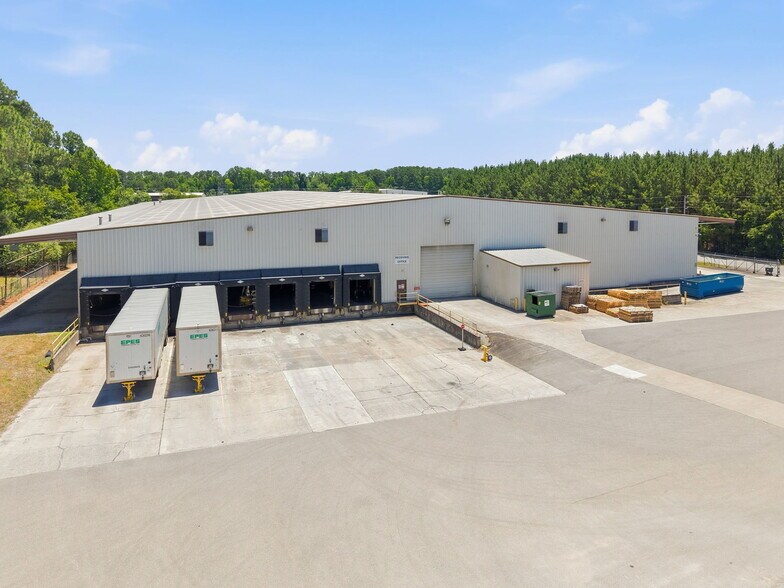 More Photos Of 1526 S Brightleaf Blvd, Smithfield Warehouse For Lease