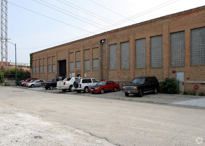 More Photos Of , Chicago Unknown For Sale