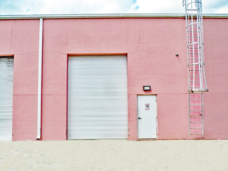 More Photos Of 801-893 Kings Hwy, Fort Pierce Light Manufacturing For Sale