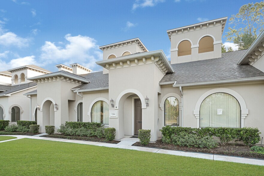 More Photos Of 12816 Willow Centre Dr, Houston Loft Creative Space For Sale